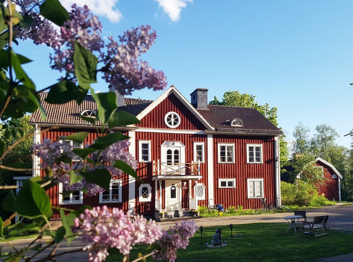 Garpenbergs B&B, BnB Exterior foto